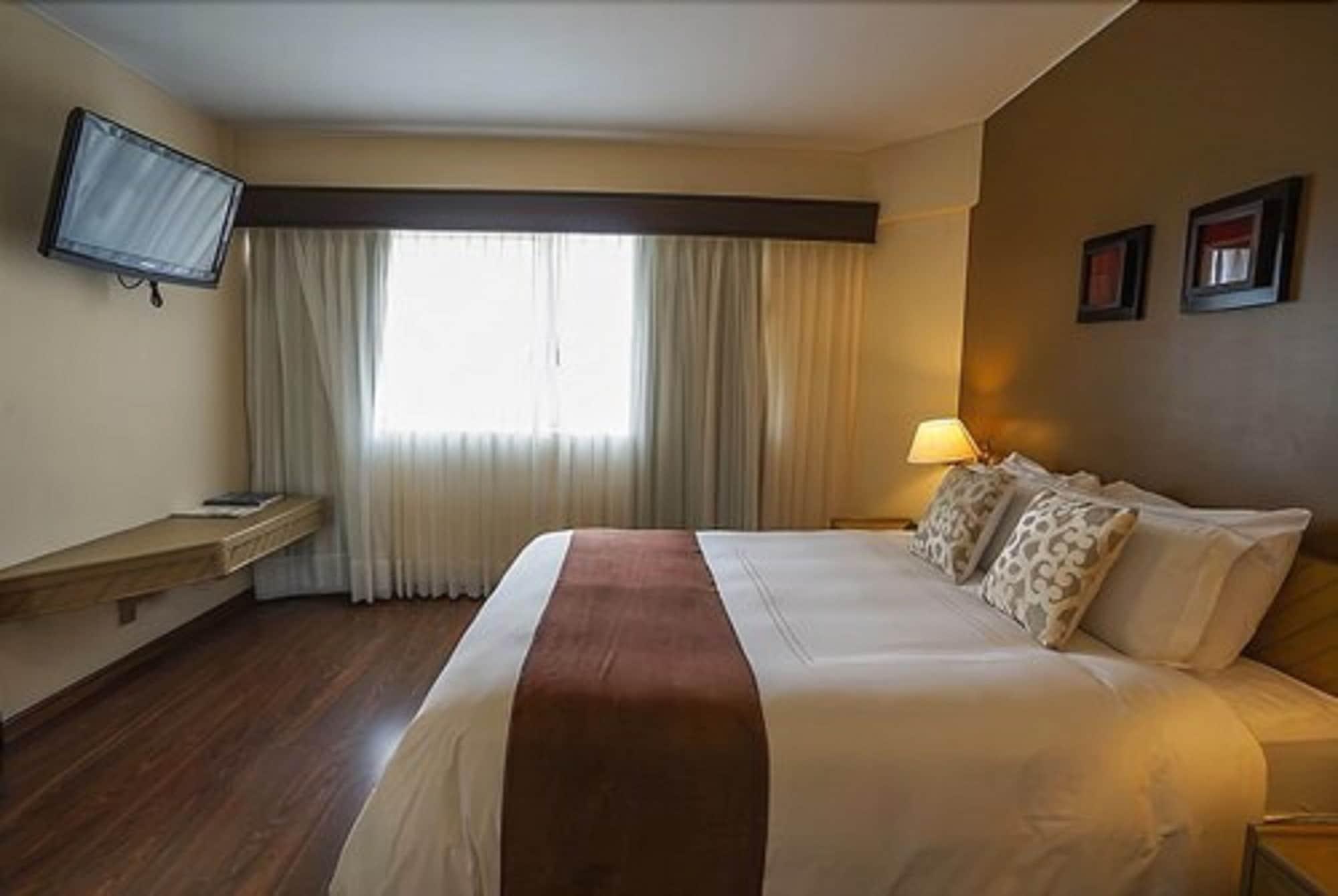 Jose Antonio Executive Hotel Лима Екстериор снимка