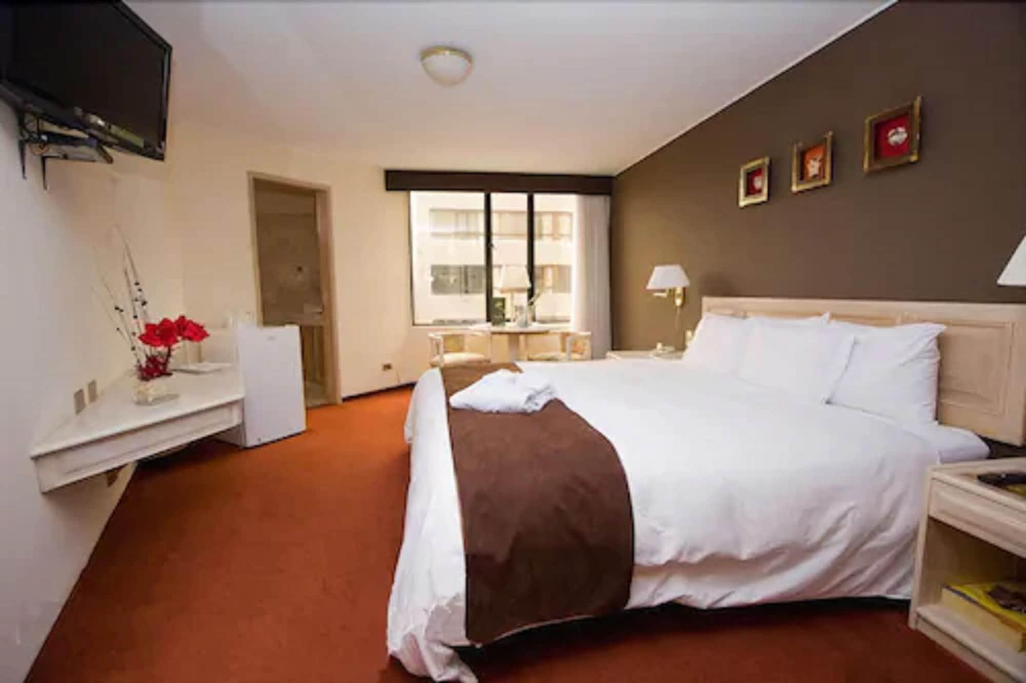 Jose Antonio Executive Hotel Лима Екстериор снимка