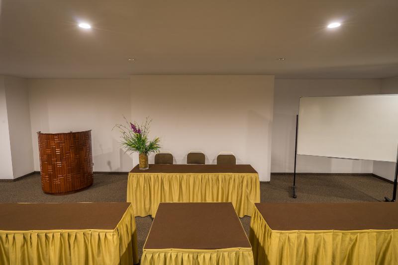 Jose Antonio Executive Hotel Лима Екстериор снимка