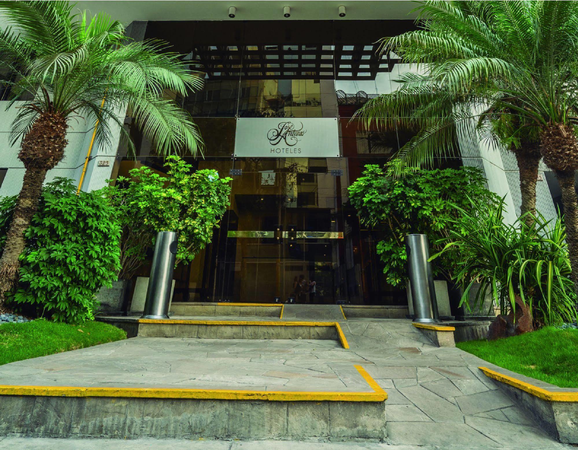Jose Antonio Executive Hotel Лима Екстериор снимка
