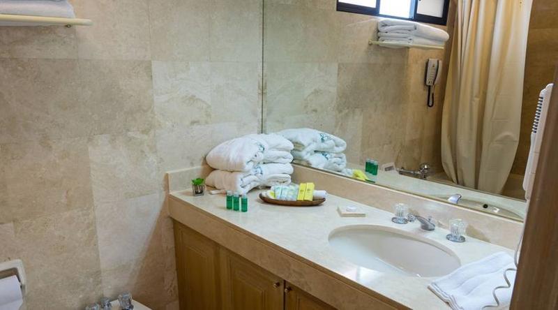 Jose Antonio Executive Hotel Лима Екстериор снимка